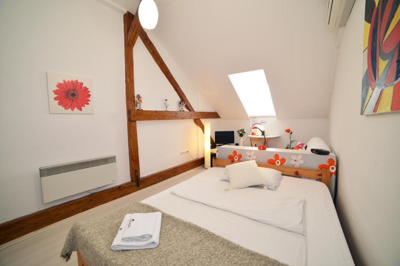 Studio Apartment White Záhřeb Exteriér fotografie